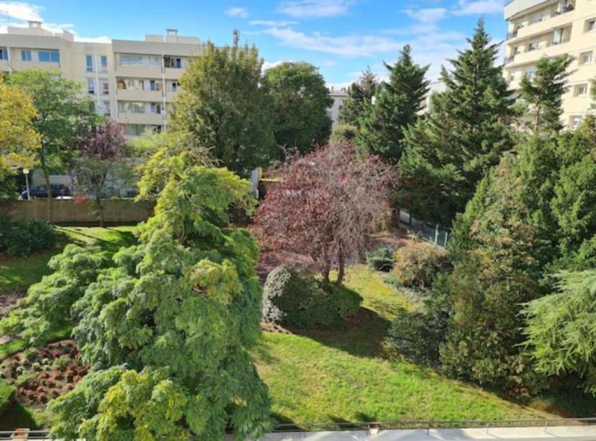 Sunny And Renovated Flat In Secure Residence La Garenne-Colombes Exterior photo